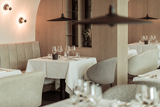 Jobs bei Hotel Paradies